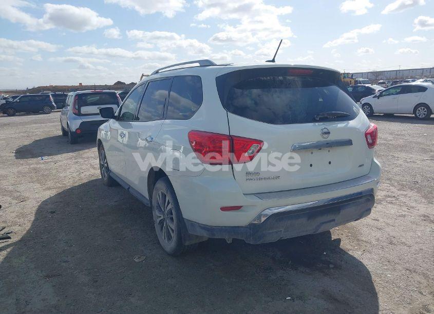 Photo 3 of 2017 Nissan Pathfinder S (VIN 5N1DR2MM4HC682385)