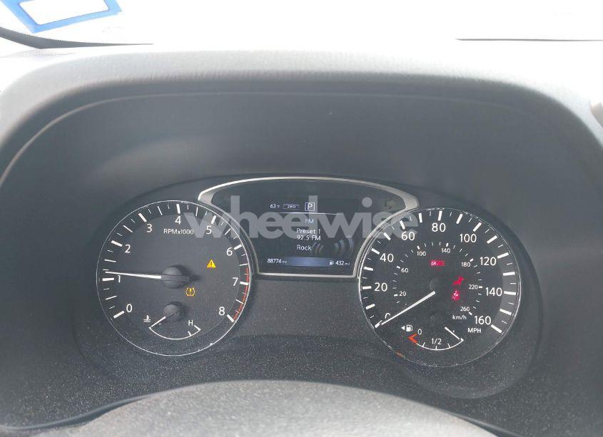 Photo 7 of 2017 Nissan Pathfinder S (VIN 5N1DR2MM4HC682385)