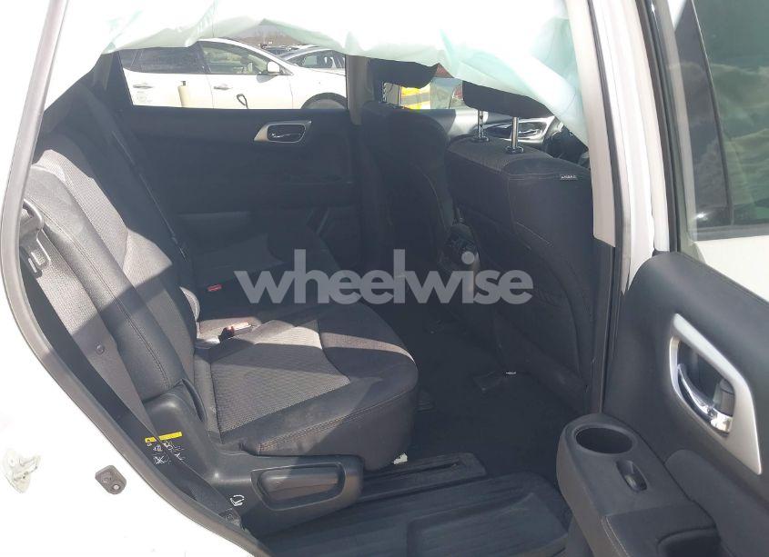 Photo 8 of 2017 Nissan Pathfinder S (VIN 5N1DR2MM4HC682385)