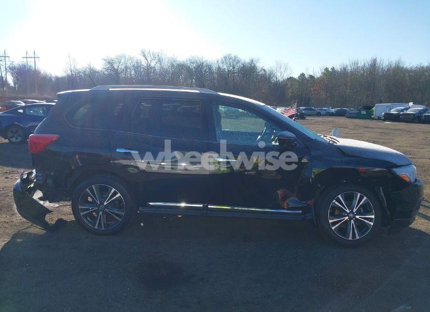 Photo 13 of 2018 Nissan Pathfinder PLATINUM (VIN 5N1DR2MM4JC607434)