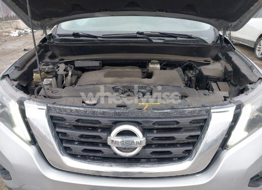 Photo 10 of 2018 Nissan Pathfinder SL (VIN 5N1DR2MM4JC631927)