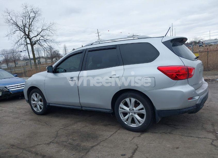 Photo 14 of 2018 Nissan Pathfinder SL (VIN 5N1DR2MM4JC631927)