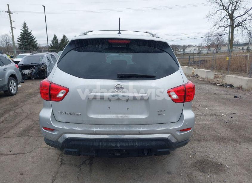 Photo 16 of 2018 Nissan Pathfinder SL (VIN 5N1DR2MM4JC631927)