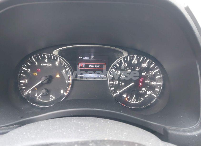 Photo 7 of 2018 Nissan Pathfinder SL (VIN 5N1DR2MM4JC631927)