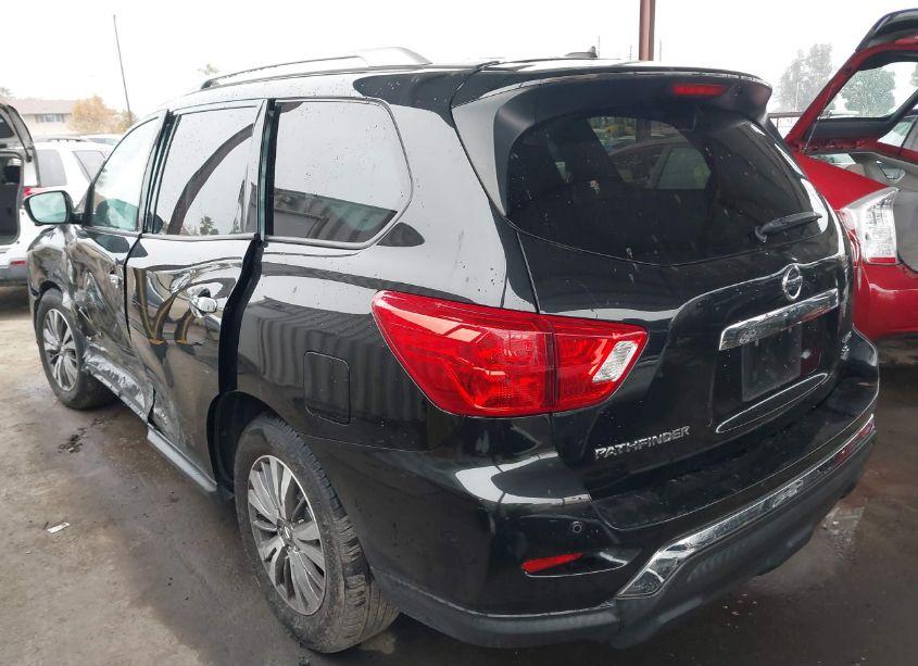 Photo 3 of 2018 Nissan Pathfinder SL (VIN 5N1DR2MM4JC637677)