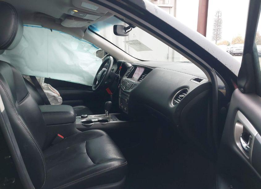 Photo 5 of 2018 Nissan Pathfinder SL (VIN 5N1DR2MM4JC637677)