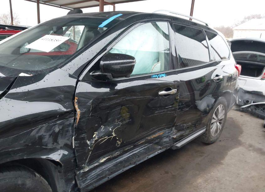 Photo 6 of 2018 Nissan Pathfinder SL (VIN 5N1DR2MM4JC637677)