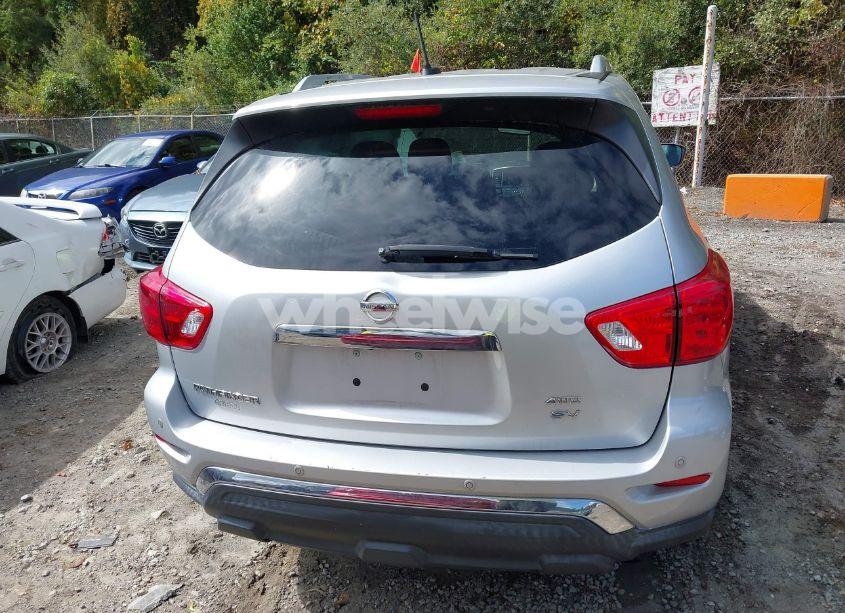 Photo 16 of 2018 Nissan Pathfinder SV (VIN 5N1DR2MM4JC661316)
