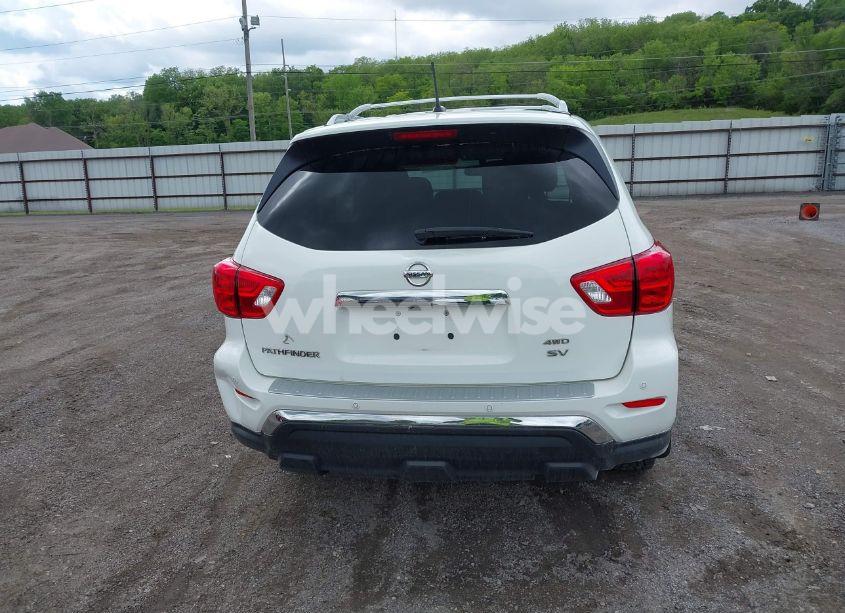 Photo 16 of 2018 Nissan Pathfinder SV (VIN 5N1DR2MM4JC664460)