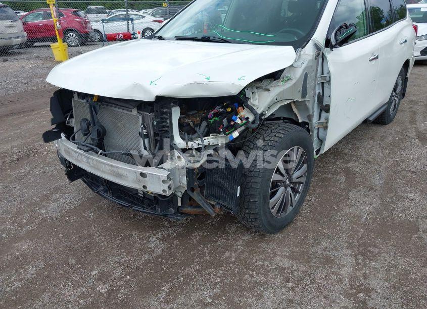 Photo 6 of 2018 Nissan Pathfinder SV (VIN 5N1DR2MM4JC664460)