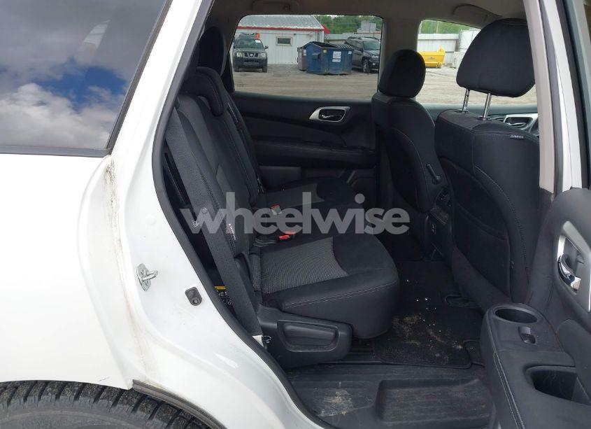 Photo 8 of 2018 Nissan Pathfinder SV (VIN 5N1DR2MM4JC664460)
