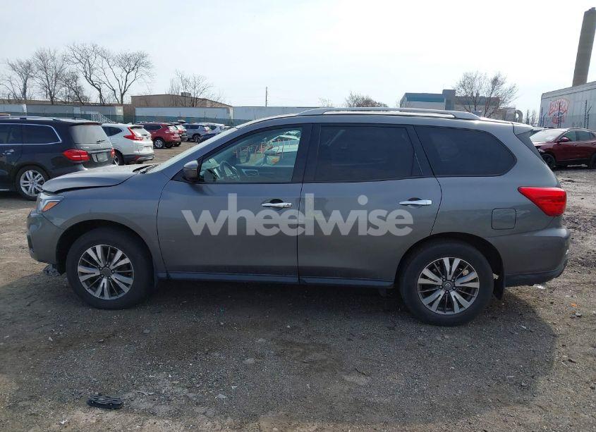 Photo 15 of 2019 Nissan Pathfinder S (VIN 5N1DR2MM4KC588918)