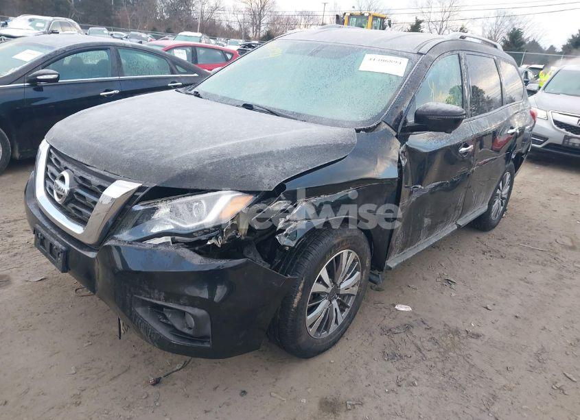 Photo 2 of 2019 Nissan Pathfinder SL (VIN 5N1DR2MM4KC608620)