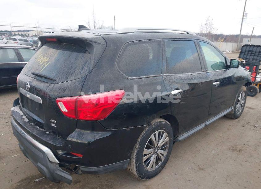 Photo 4 of 2019 Nissan Pathfinder SL (VIN 5N1DR2MM4KC608620)