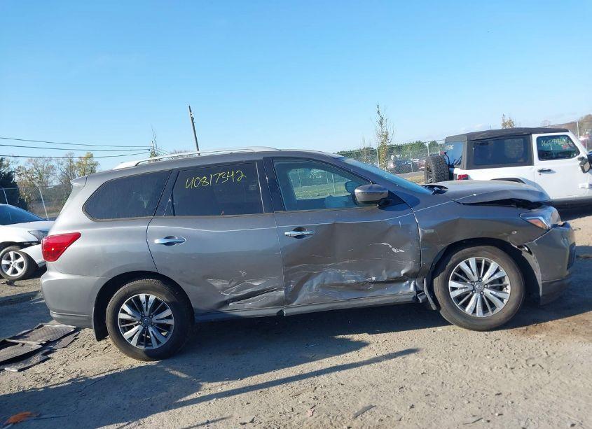 Photo 13 of 2019 Nissan Pathfinder SV (VIN 5N1DR2MM4KC614692)