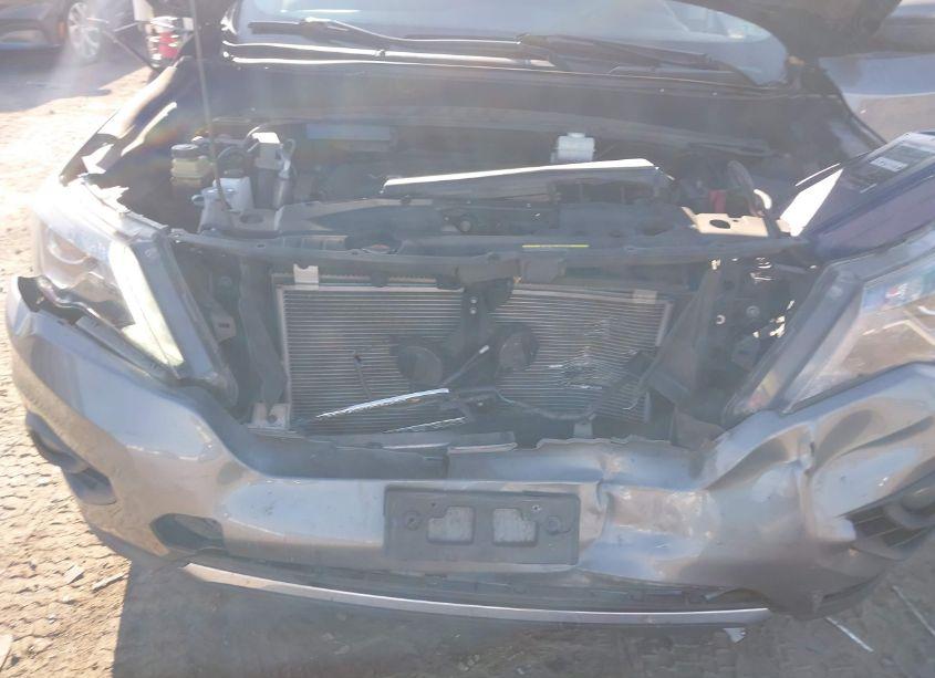 Photo 6 of 2019 Nissan Pathfinder SV (VIN 5N1DR2MM4KC614692)