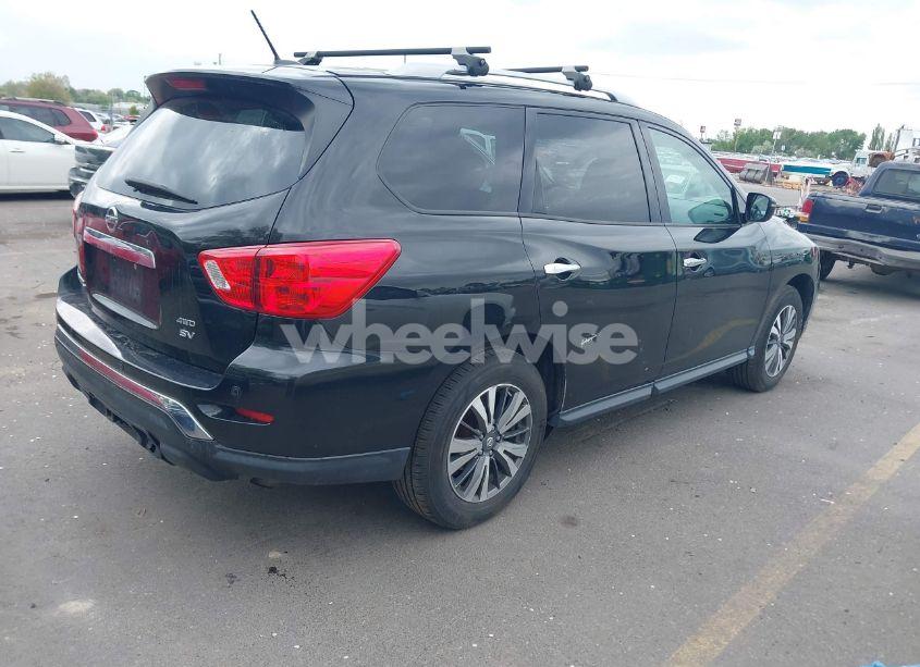 Photo 4 of 2017 Nissan Pathfinder PLATINUM/S/SL/SV (VIN 5N1DR2MM5HC607078)