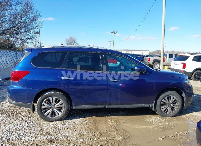 Photo 13 of 2017 Nissan Pathfinder S (VIN 5N1DR2MM5HC648066)