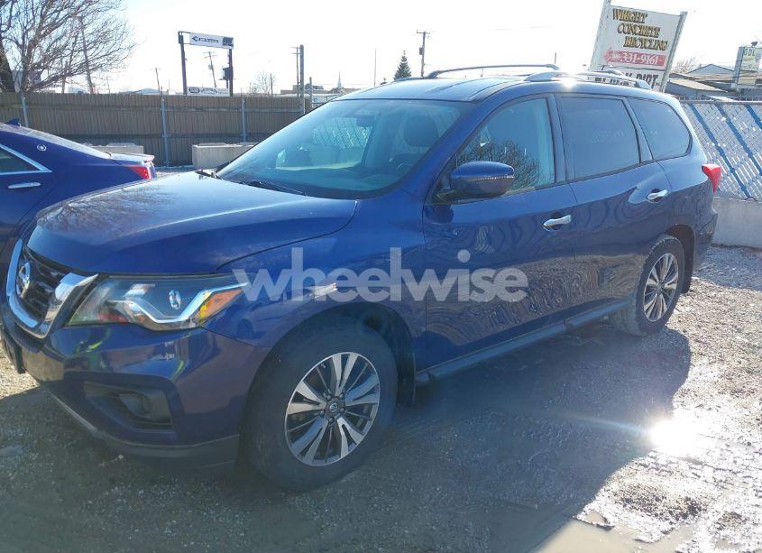 Photo 2 of 2017 Nissan Pathfinder S (VIN 5N1DR2MM5HC648066)