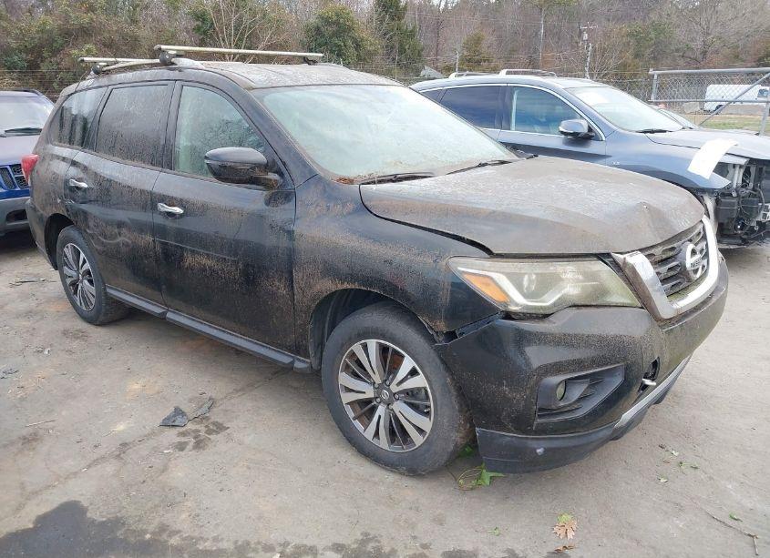 2017 Nissan Pathfinder SV (VIN 5N1DR2MM5HC650545) main photo