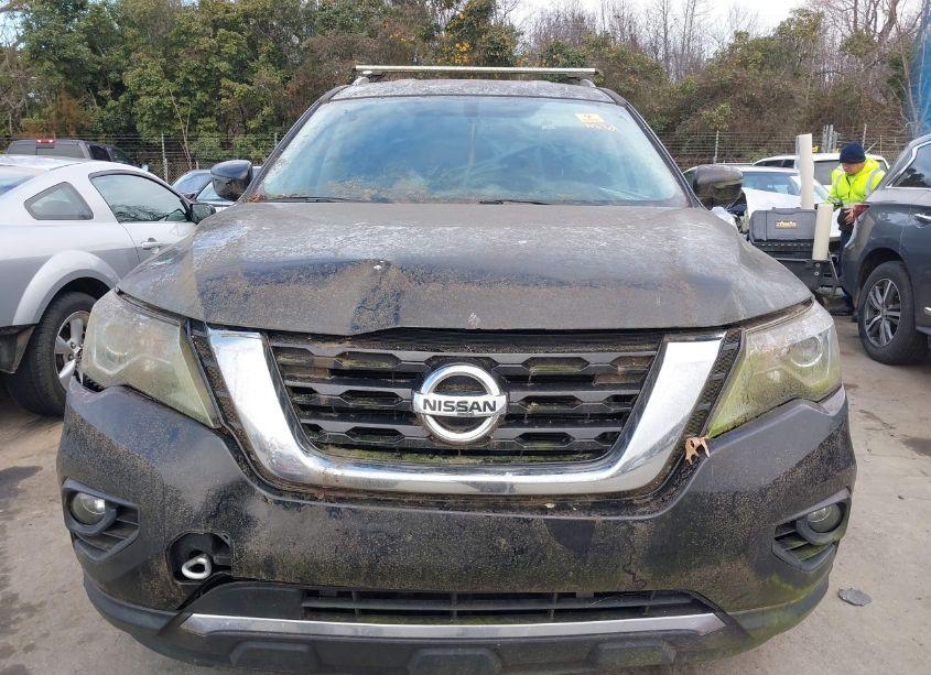 Photo 6 of 2017 Nissan Pathfinder SV (VIN 5N1DR2MM5HC650545)