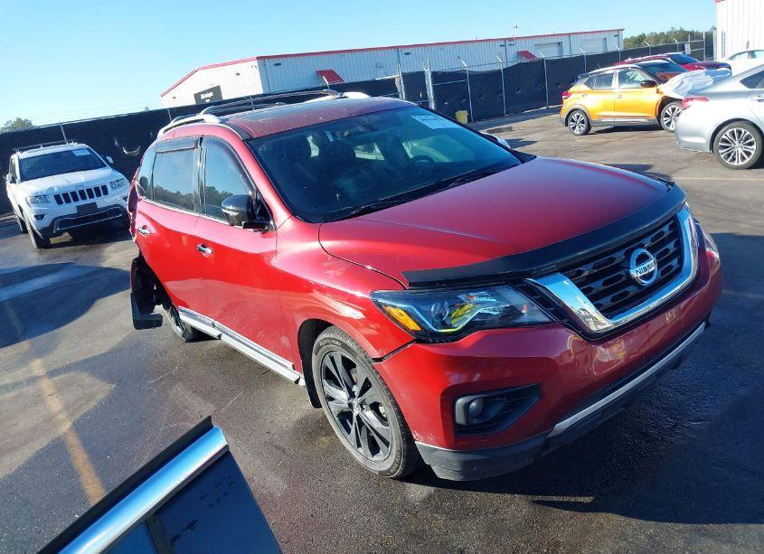 2017 Nissan Pathfinder PLATINUM (VIN 5N1DR2MM5HC661190) main photo