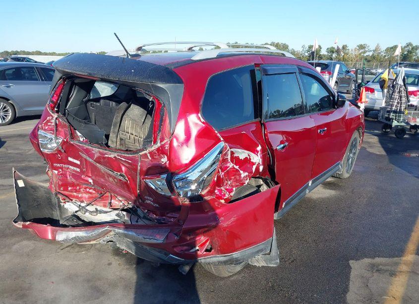 Photo 4 of 2017 Nissan Pathfinder PLATINUM (VIN 5N1DR2MM5HC661190)