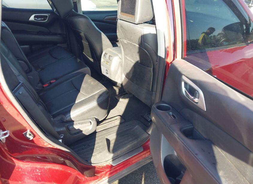 Photo 8 of 2017 Nissan Pathfinder PLATINUM (VIN 5N1DR2MM5HC661190)