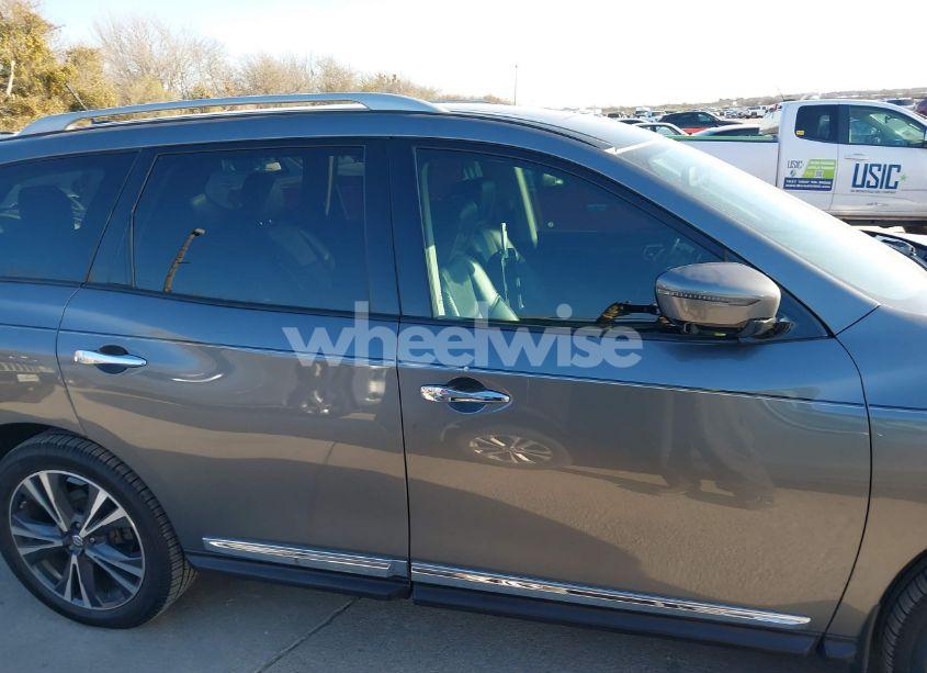 Photo 14 of 2017 Nissan Pathfinder PLATINUM (VIN 5N1DR2MM5HC681147)