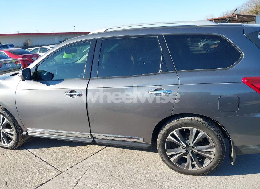 Photo 15 of 2017 Nissan Pathfinder PLATINUM (VIN 5N1DR2MM5HC681147)