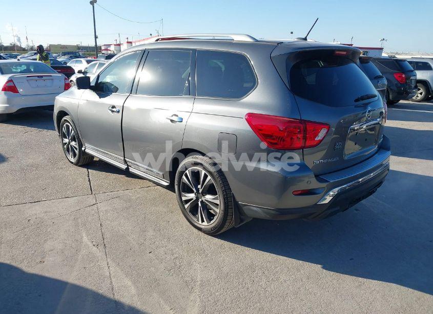 Photo 3 of 2017 Nissan Pathfinder PLATINUM (VIN 5N1DR2MM5HC681147)