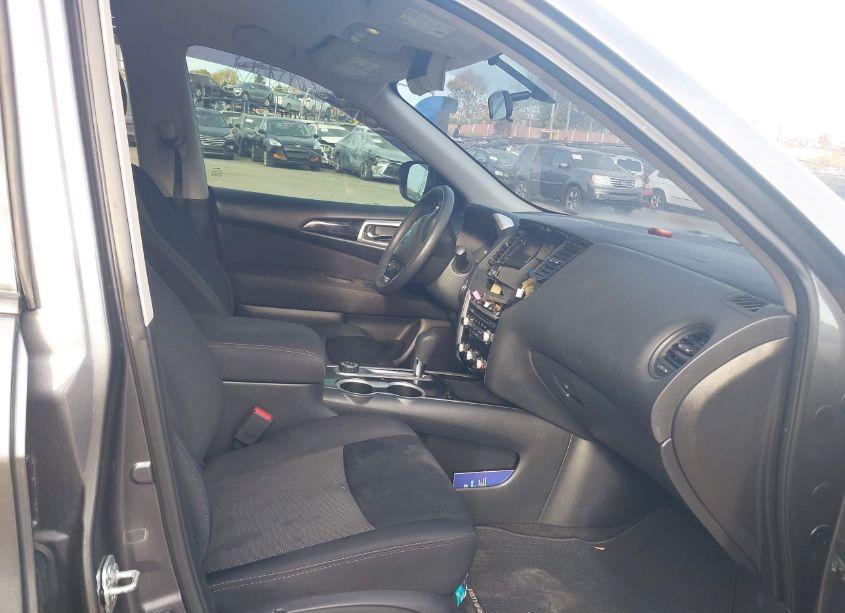 Photo 5 of 2017 Nissan Pathfinder S (VIN 5N1DR2MM5HC688941)