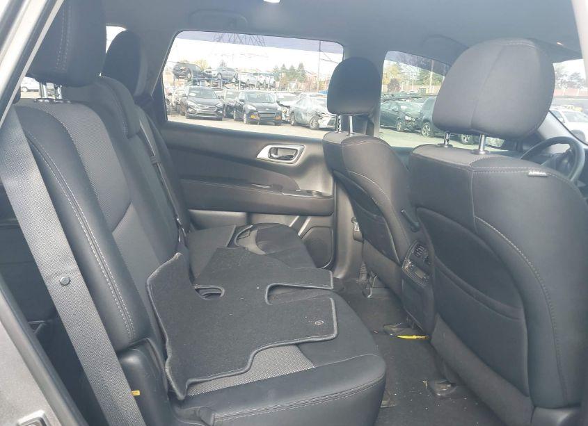 Photo 8 of 2017 Nissan Pathfinder S (VIN 5N1DR2MM5HC688941)