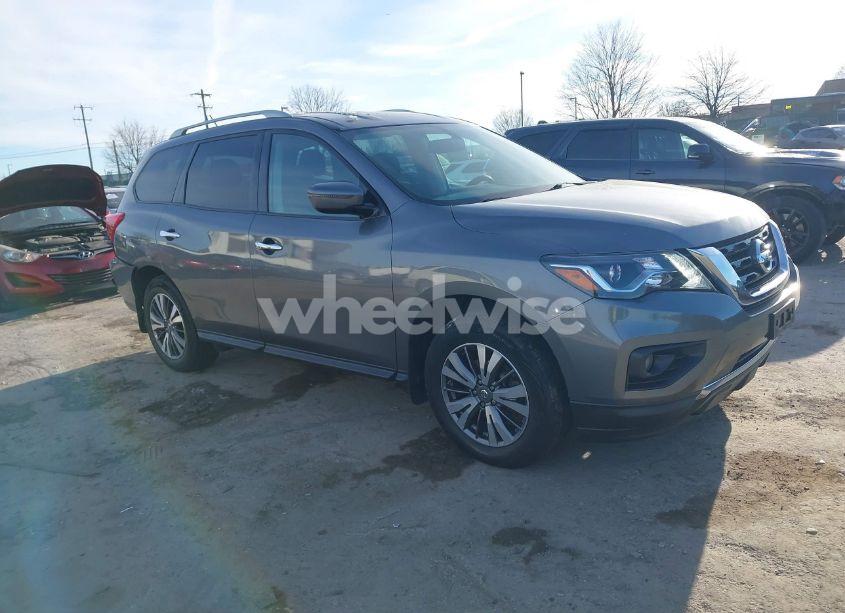 2017 Nissan Pathfinder SV (VIN 5N1DR2MM5HC909163) main photo