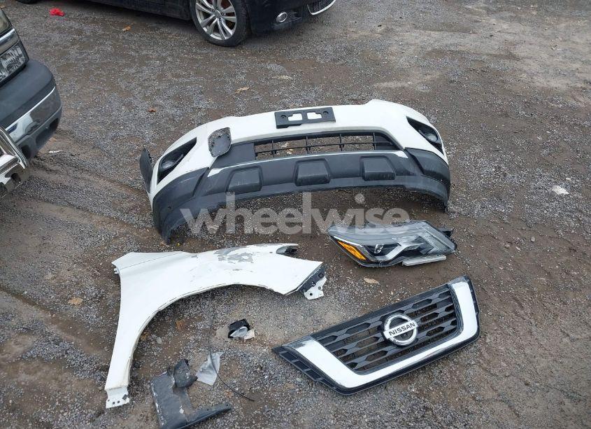 Photo 12 of 2018 Nissan Pathfinder SL (VIN 5N1DR2MM5JC613405)