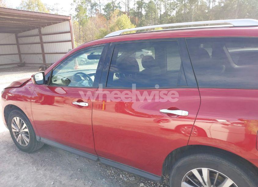 Photo 15 of 2018 Nissan Pathfinder SV (VIN 5N1DR2MM5JC645917)