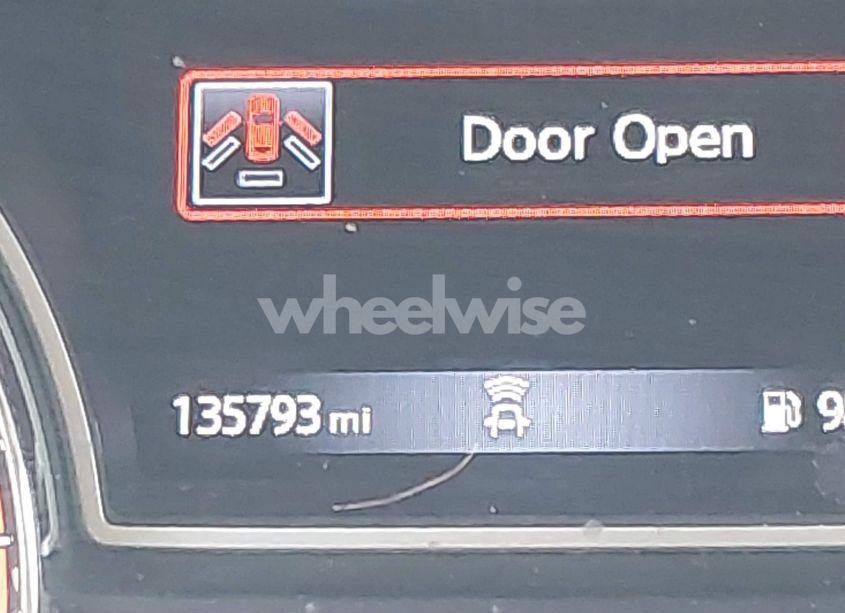 Photo 16 of 2018 Nissan Pathfinder SV (VIN 5N1DR2MM5JC645917)