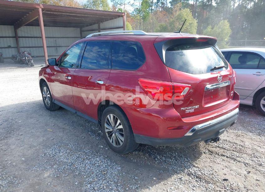 Photo 3 of 2018 Nissan Pathfinder SV (VIN 5N1DR2MM5JC645917)