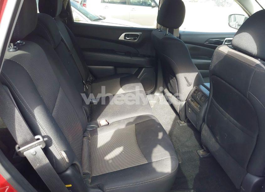 Photo 8 of 2018 Nissan Pathfinder SV (VIN 5N1DR2MM5JC645917)