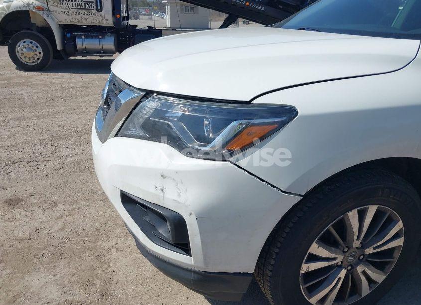 Photo 17 of 2018 Nissan Pathfinder SV (VIN 5N1DR2MM5JC670980)