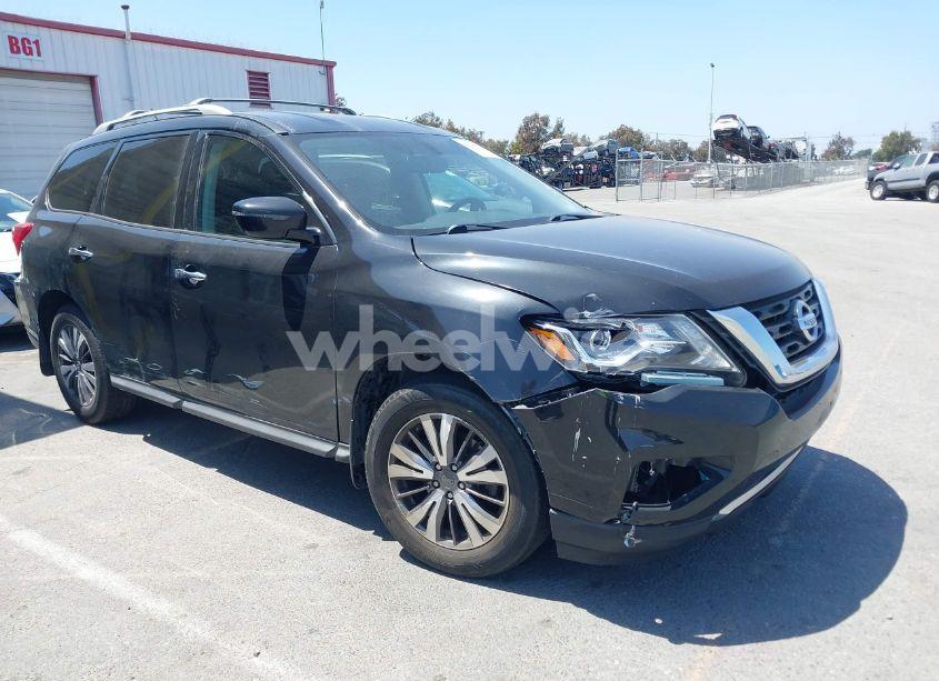 2017 Nissan Pathfinder SV (VIN 5N1DR2MM6HC615528) main photo