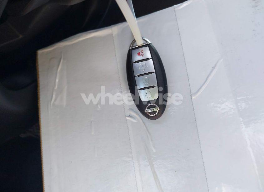 Photo 11 of 2017 Nissan Pathfinder SV (VIN 5N1DR2MM6HC615528)