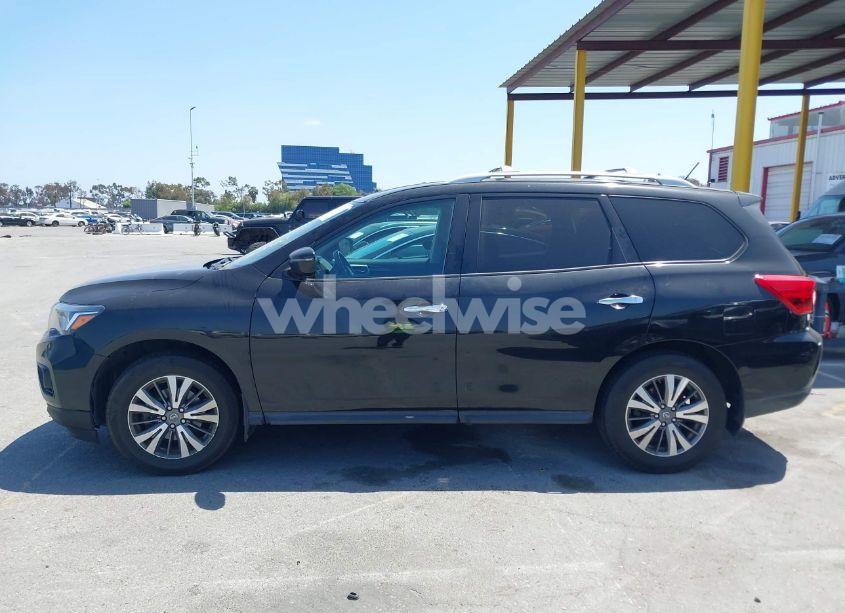 Photo 14 of 2017 Nissan Pathfinder SV (VIN 5N1DR2MM6HC615528)