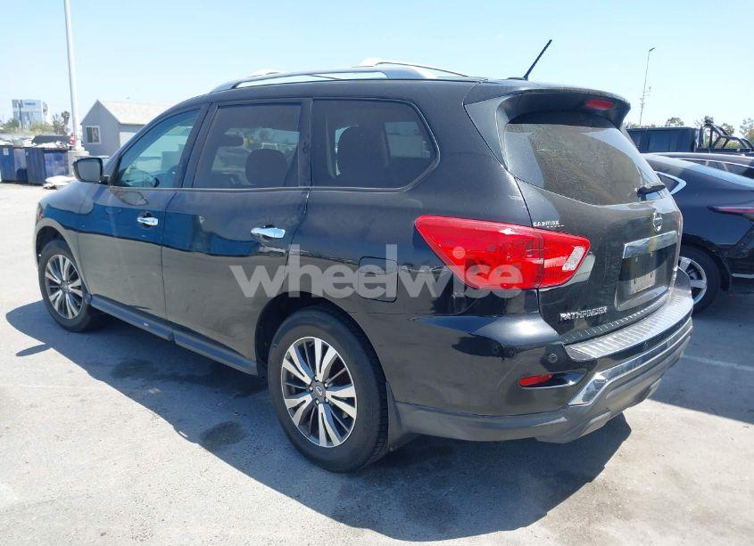 Photo 3 of 2017 Nissan Pathfinder SV (VIN 5N1DR2MM6HC615528)