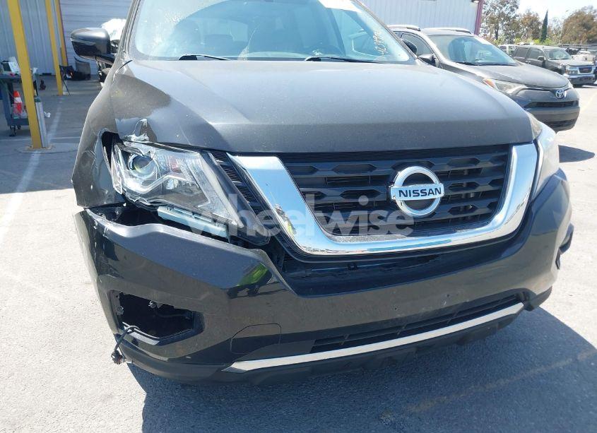Photo 6 of 2017 Nissan Pathfinder SV (VIN 5N1DR2MM6HC615528)