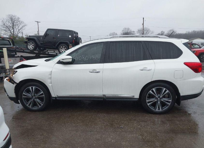 Photo 14 of 2017 Nissan Pathfinder PLATINUM (VIN 5N1DR2MM6HC618204)