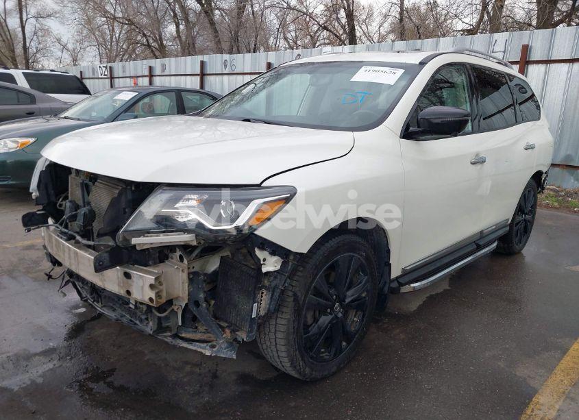 Photo 2 of 2017 Nissan Pathfinder PLATINUM (VIN 5N1DR2MM6HC660212)
