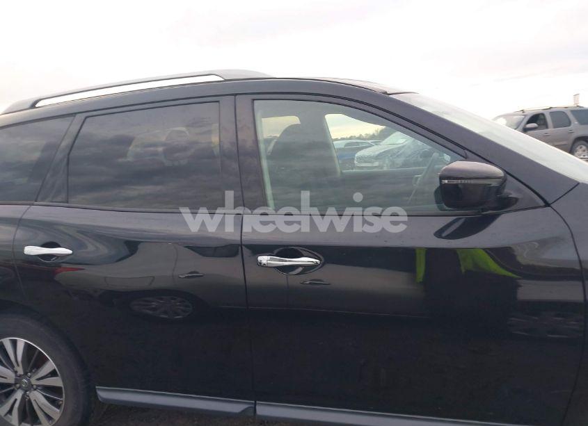 Photo 13 of 2017 Nissan Pathfinder S (VIN 5N1DR2MM6HC669802)