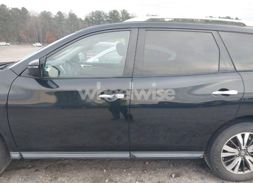 Photo 14 of 2017 Nissan Pathfinder S (VIN 5N1DR2MM6HC669802)