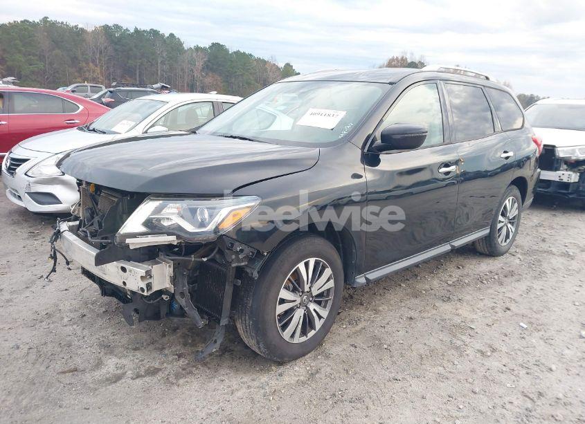 Photo 2 of 2017 Nissan Pathfinder S (VIN 5N1DR2MM6HC669802)